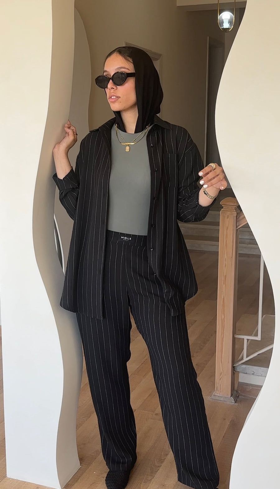 Slit-Side Button stripped shirt